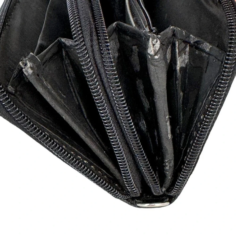 🍀 Center Black Zip Up Faux Patent Leather Designer Wallet Clutch Bag Size Small